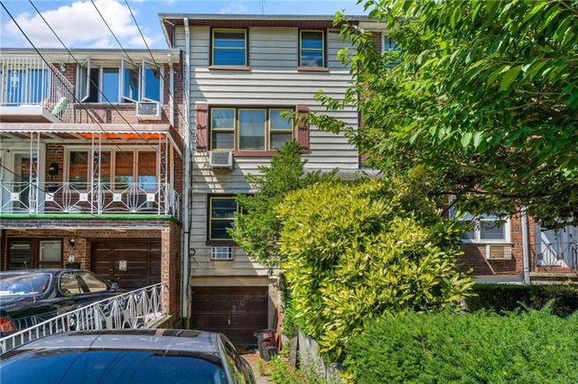 $899,000 | 1254 East 68 Street | Georgetown