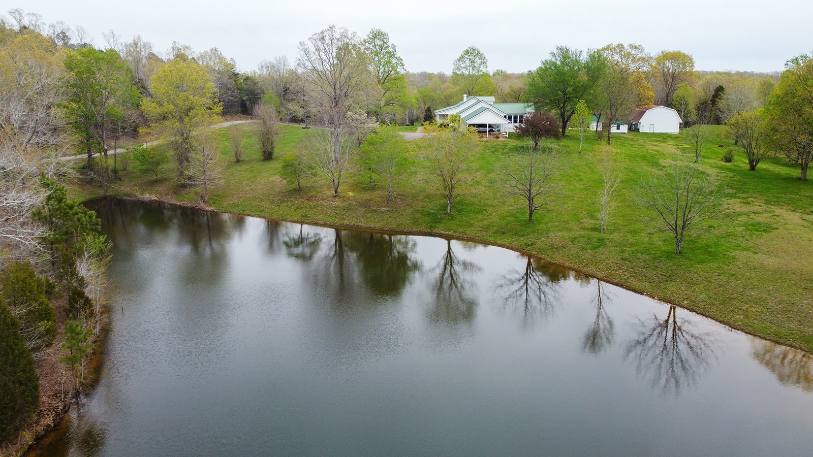 a view of a lake with houses