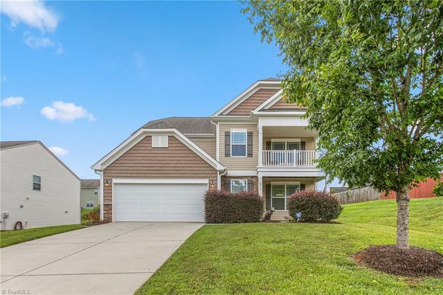 $419,500 | 3832 Stovall Drive | Autumn Trace