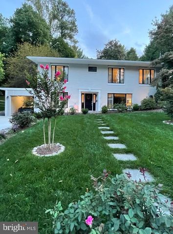 $1,399,888 | 6651 Old Chesterbrook Road | McLean