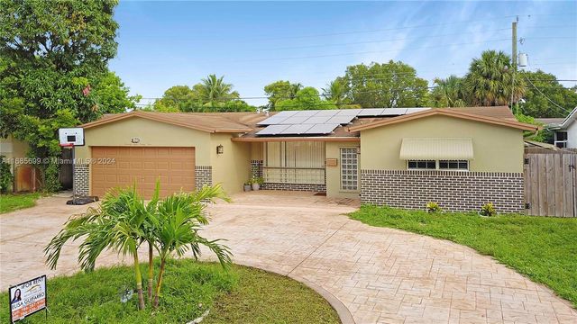 $3,750 | 7821 Fairway Boulevard | Miramar Park