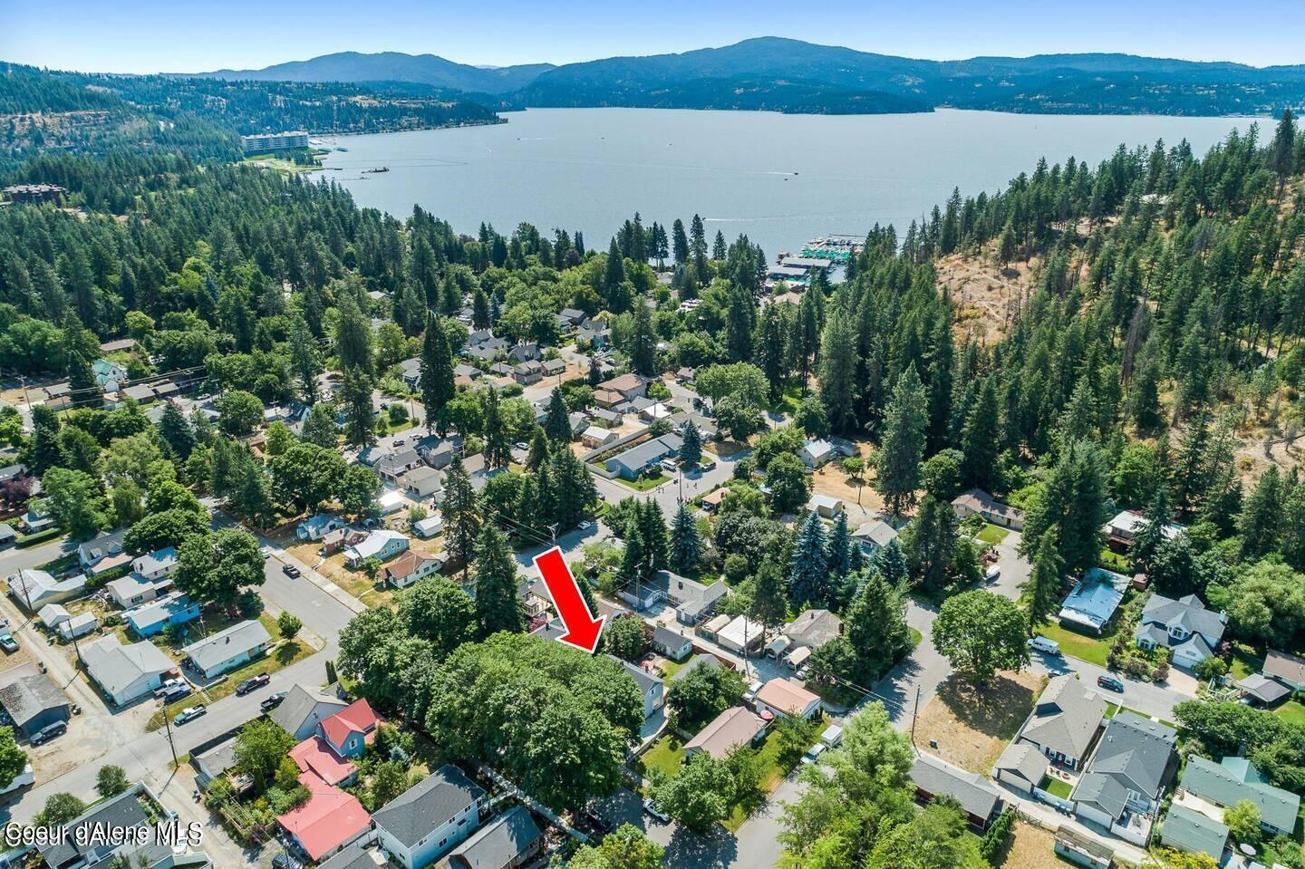 Close to lake CDA, Tubbs Hill