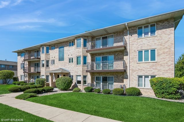 $210,000 | 10228 SW Highway, Unit 2D | Chicago Ridge