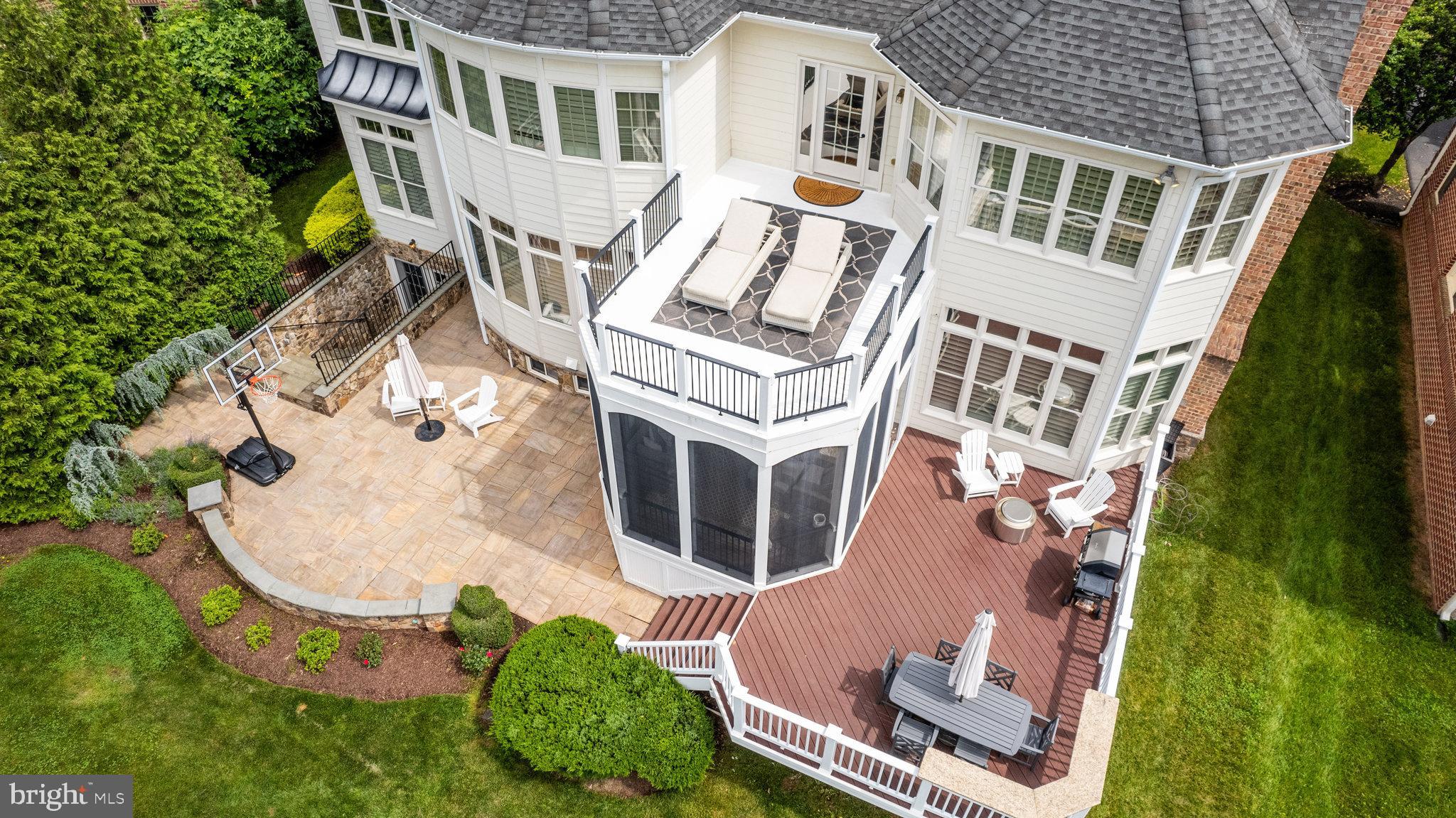 Aerial view of the patio, rooftop terrace and deck