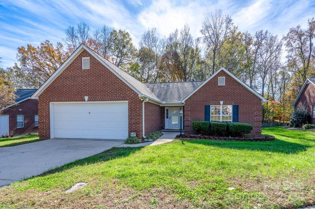 $349,999 | 103 Prestwick Court | Corbin Hills