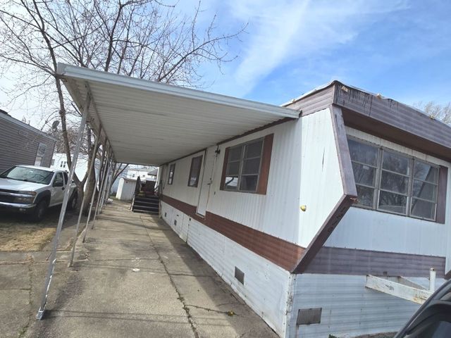 $35,000 | 8800 South Harlem Avenue, Unit 1210 | Bridgeview