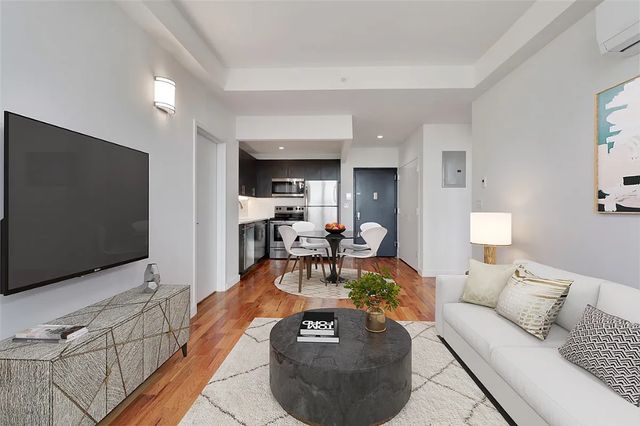 $2,300 | 15 Somers Street, Unit 2F | Bedford-Stuyvesant