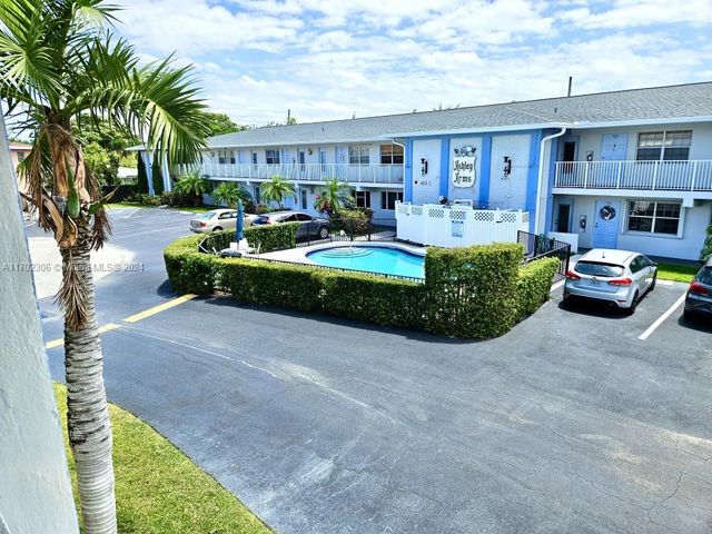 $230,000 | 2120 Northeast 42nd Street, Unit 6A | Venetian Isles