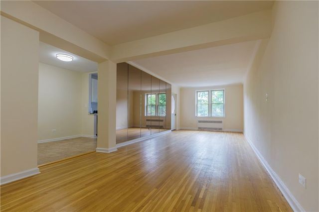 $730,000 | 9425 Shore Road, Unit 2H | Bay Ridge