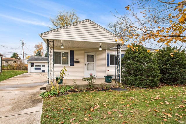 $199,900 | 1347 Pyle Avenue | Edison Park