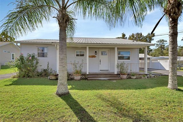 $399,900 | 24514 Snail Road | Astor