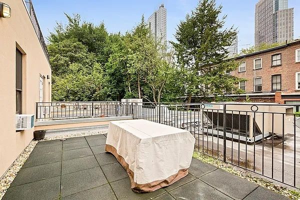 $6,250 | 539 Atlantic Avenue, Unit A | Boerum Hill