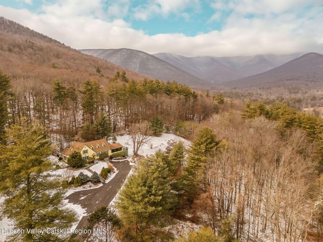 $1,150,000 | 72 High Point Mountain Road | Olive