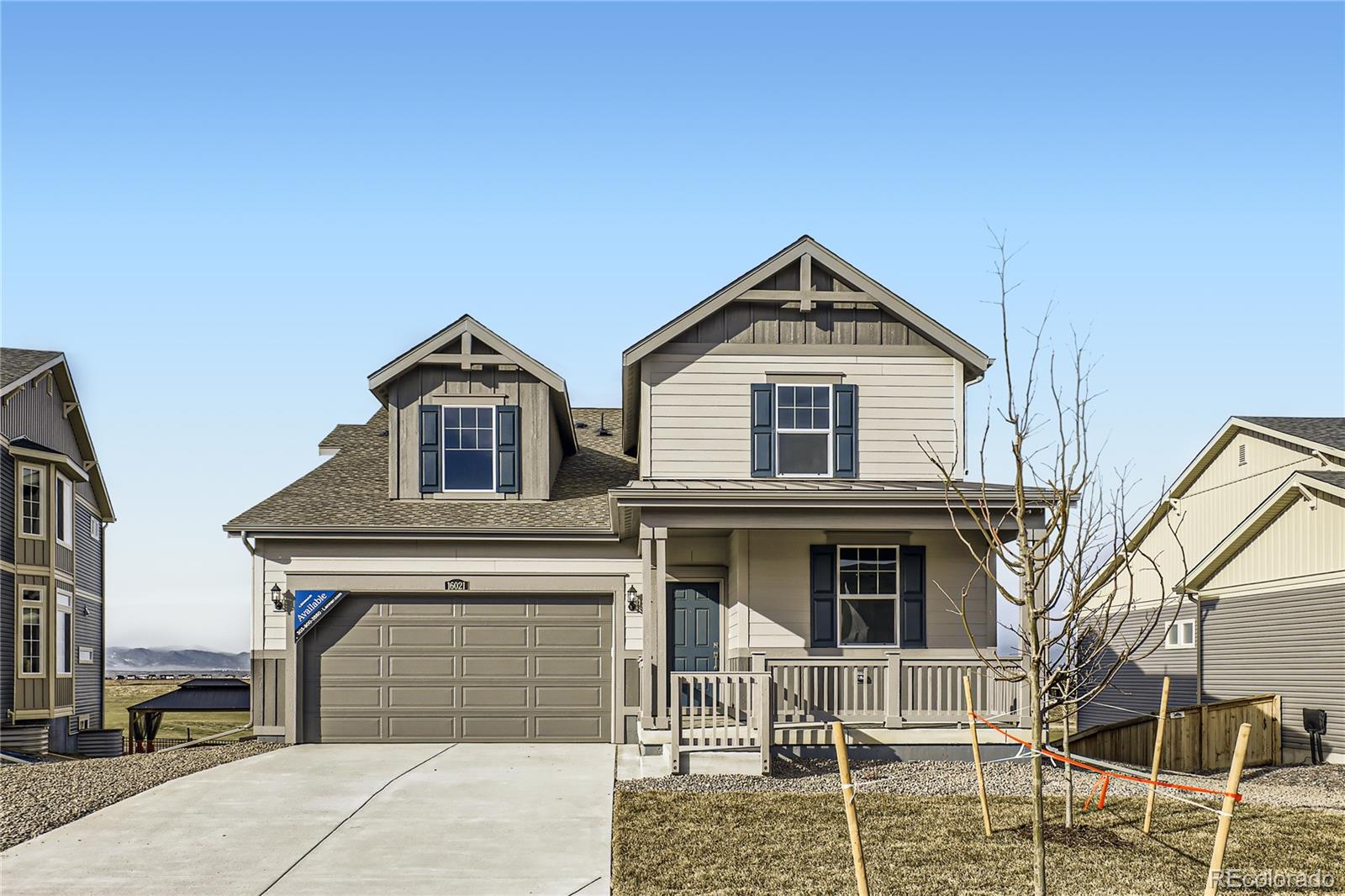 a house view with a outdoor space