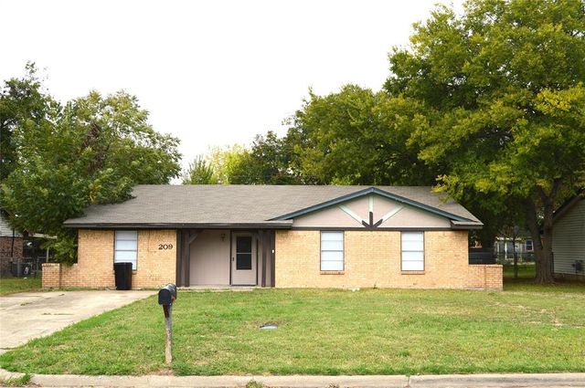 $210,000 | 209 Collins Drive | Terrell