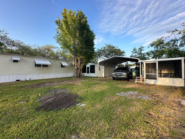 $360,000 | 31008 Avenue B | Big Pine Key