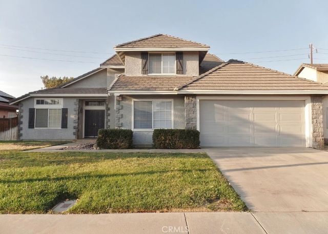 $3,950 | 2813 Sandstone Court | Palmdale