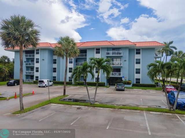 $299,000 | 505 South Pine Island Road, Unit B203 | Jacaranda