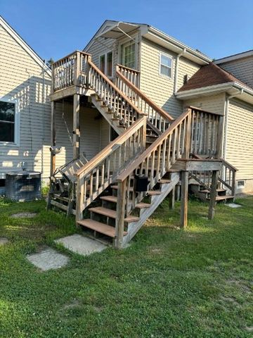 $1,250 | 99 Chestnut Street, Unit 2 | South Reekonk