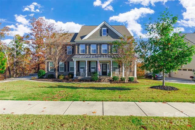 $810,000 | 340 Calming Way | Tega Cay