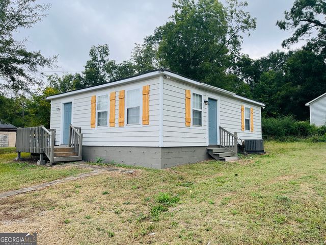 $1,050 | 19 Calhoun Street | Newnan