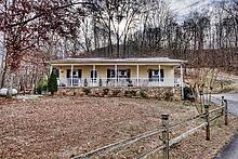 front view of house with a yard