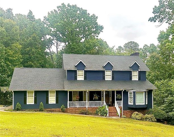 $387,900 | 276 Shadowood Drive Southeast | Calhoun