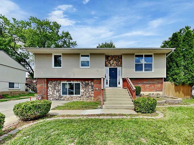 $3,095 | 318 Hemlock Avenue | Romeoville