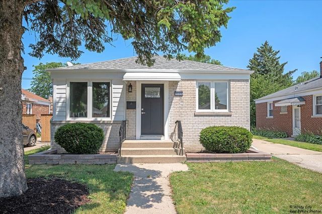 $469,000 | 5533 North Odell Avenue | Oriole Park