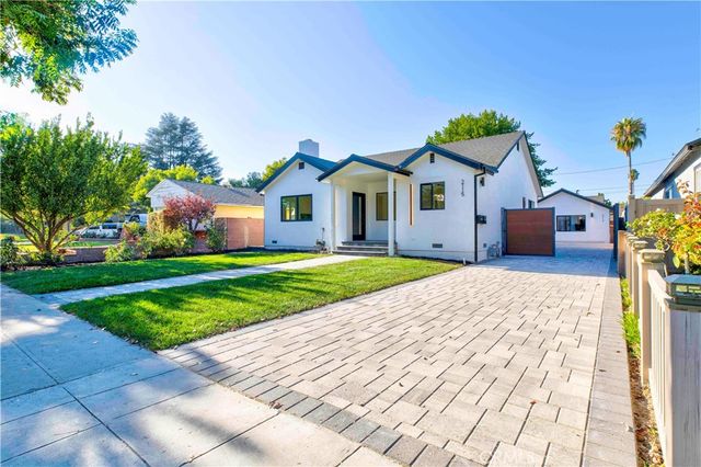 $2,225,000 | 2115 West Clark Avenue | Chandler Park