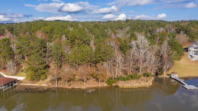 $1,100,000 | 7600 Rolling Bend Road | Green Island Hills