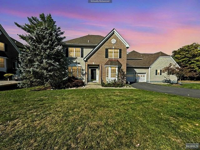 $649,900 | 31 Canterbury Way | Preakness