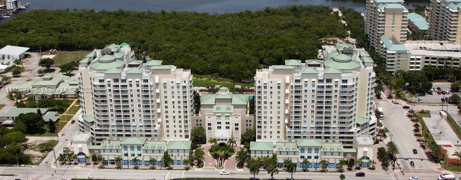 a large building with a outdoor space