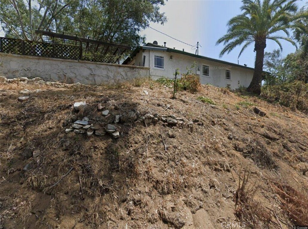 a backyard of a house