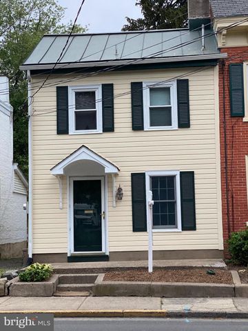 $1,850 | 352 North Main Street | Doylestown