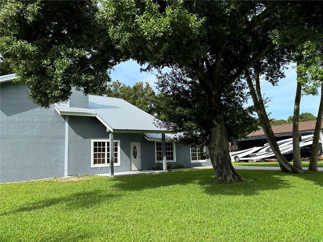 $488,500 | 200 Ridgewood Avenue | Clewiston