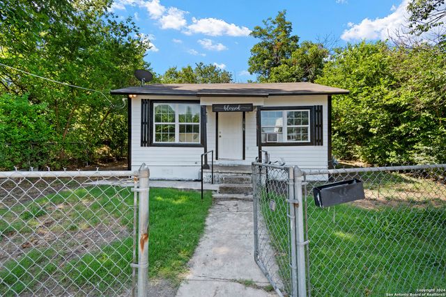 $198,000 | 1818 Aransas Avenue | Denver Heights