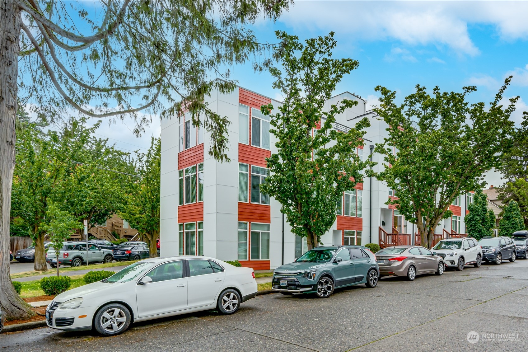 a car parked in front of a building