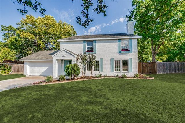 $895,000 | 23 Grant Circle | Yale Park