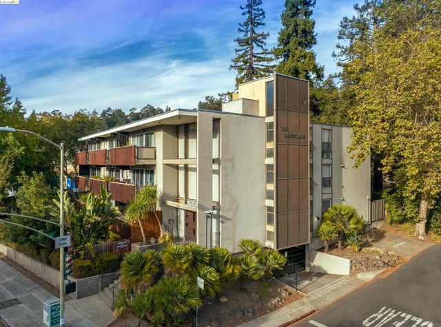 $450,000 | 2130 Mountain Boulevard, Unit 101 | Montclair Village