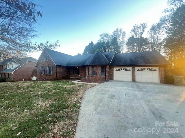 $456,900 | 2601 Independence Way | East Gastonia