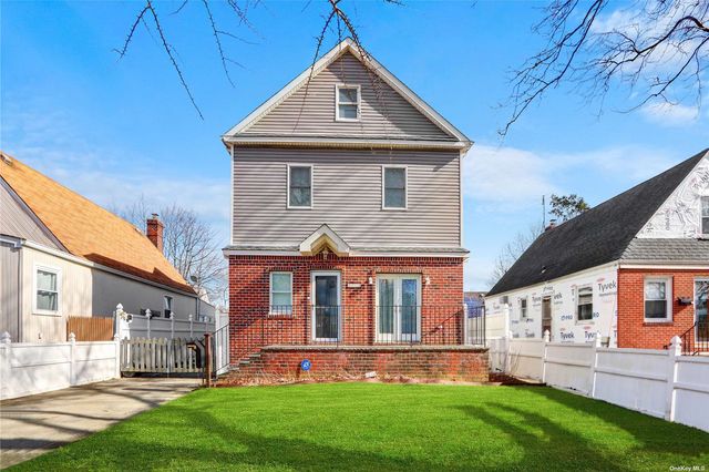 $1,299,000 | 81-21 265th Street | Floral Park