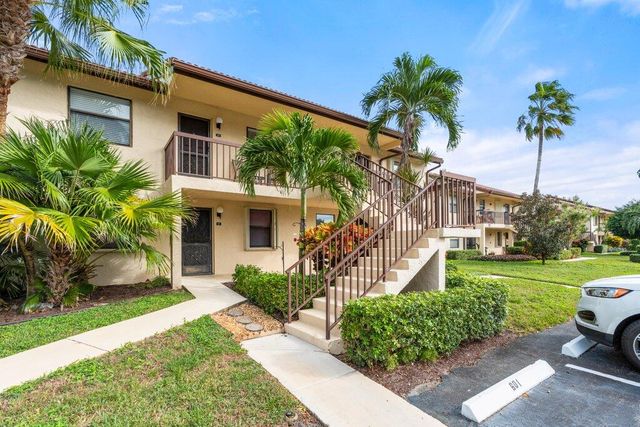 $240,000 | 4654 Lucerne Lakes Boulevard East, Unit 206 | Lucerne Lakes