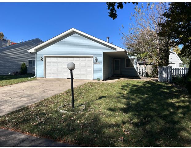 $1,995 | 2902 Natalie Drive | Parkland Ridge