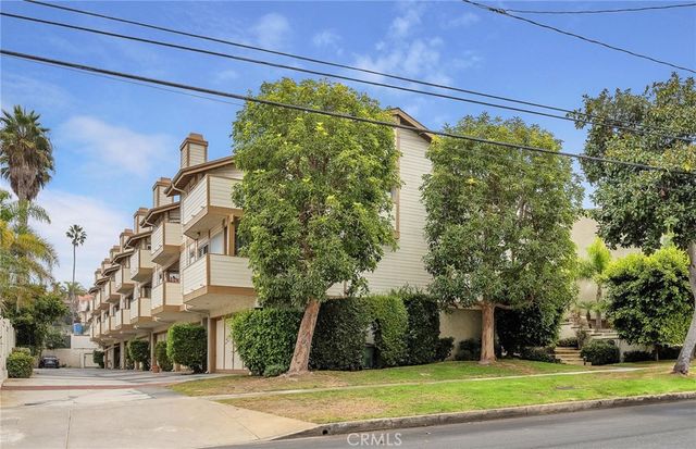 $1,370,000 | 616 North Guadalupe Avenue, Unit 6 | South Redondo Beach-North of Torrance