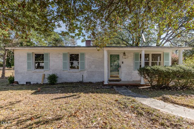 $189,900 | 3243 Dorian Road | South View