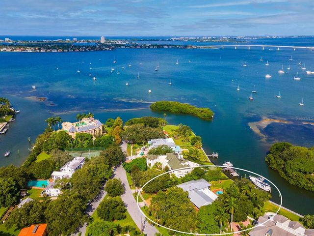 $5,549,000 | 1479 Bay Point Drive | Bay Point