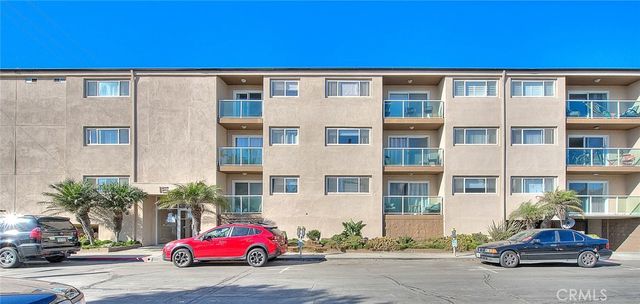 $4,950 | 15 15th Street, Unit 13 | Hermosa Beach Sand