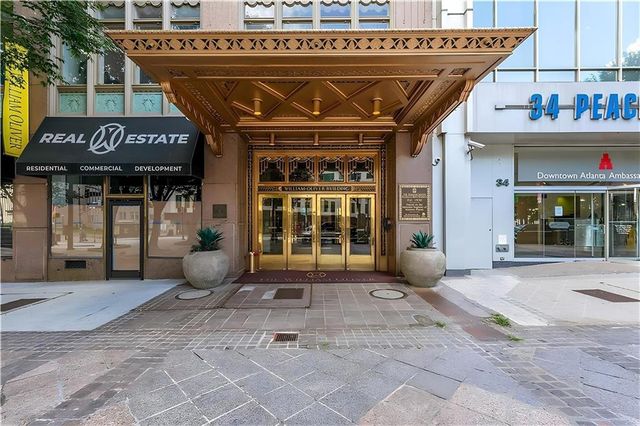 $1,200 | 32 Peachtree Street Northwest, Unit 1701 | Fairlie-Poplar