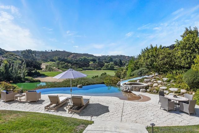 $5,495,000 | 6185 Clubhouse Drive | Del Mar Country Club